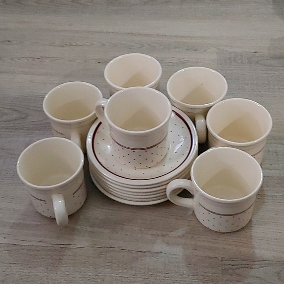 Set of 7 Biliton  tea cups and 7 saucers - Picture 1 of 4